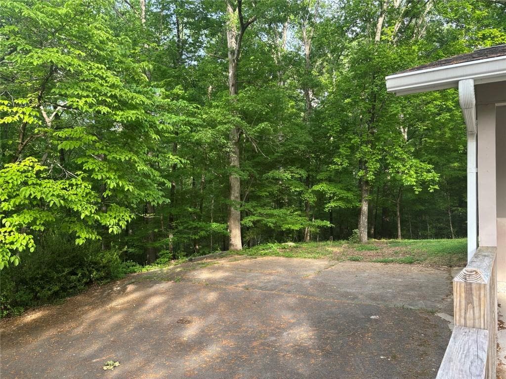 5 bedroom, 3 bathroom, 2,523 sq ft single family residence for sale at 183 Barker Road, Rome, GA 30165 — photo 3