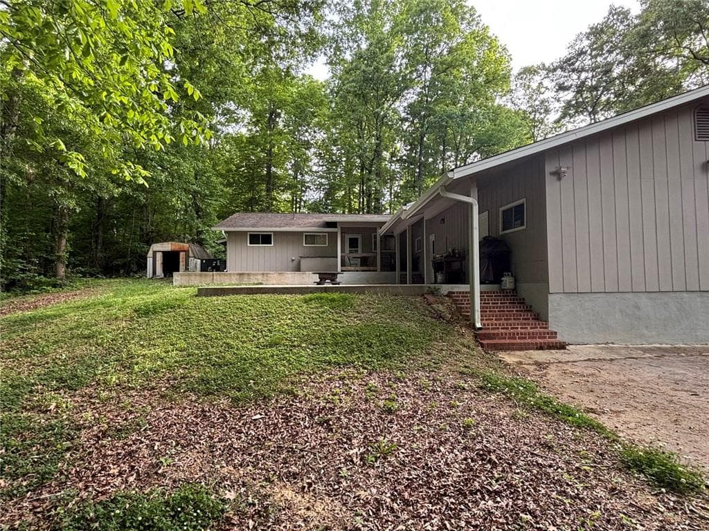 5 bedroom, 3 bathroom, 2,523 sq ft single family residence for sale at 183 Barker Road, Rome, GA 30165 — photo 5