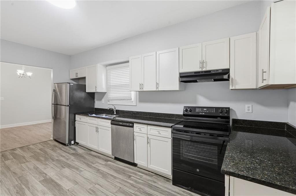 3 bedroom, 1 bathroom, 1,225 sq ft single family residence for sale at 1337 SW Mcclelland Avenue, Atlanta, GA 30344 — photo 10
