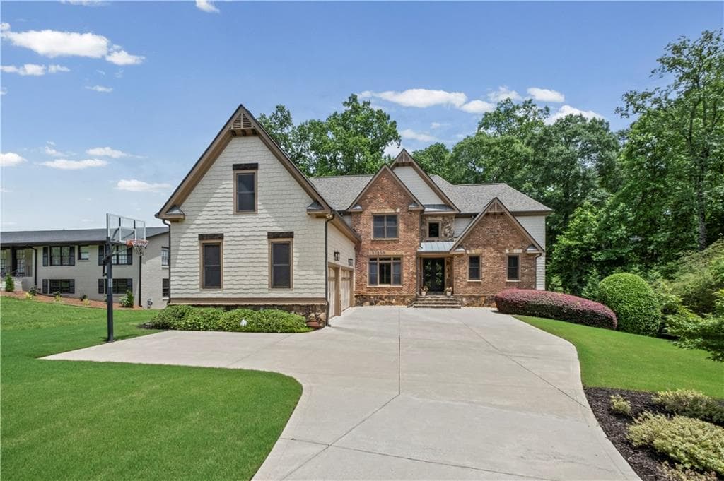 5 bedroom, 6 bathroom, 7,025 sq ft single family residence sold at 746 Mockingbird Lane, Marietta, GA 30068