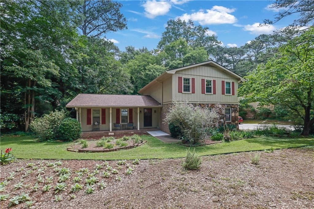 748 Glen Circle, Lawrenceville, GA 30044 — most recent listing photo