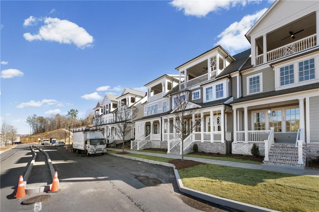 4 bedroom, 5 bathroom, 3,712 sq ft townhouse under contract at 525 Groover Street, Ball Ground, GA 30107 — photo 5