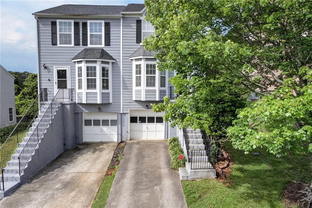 2 bedroom, 3 bathroom, 1,198 sq ft townhouse for sale at 136 Bridge View Drive, Marietta, GA 30066 — photo 7