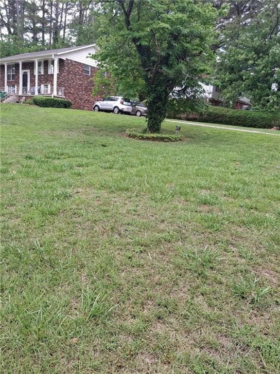 4 bedroom, 3 bathroom, 1,950 sq ft single family residence under contract at 2869 Gwendon Terrace, Decatur, GA 30034 — photo 3