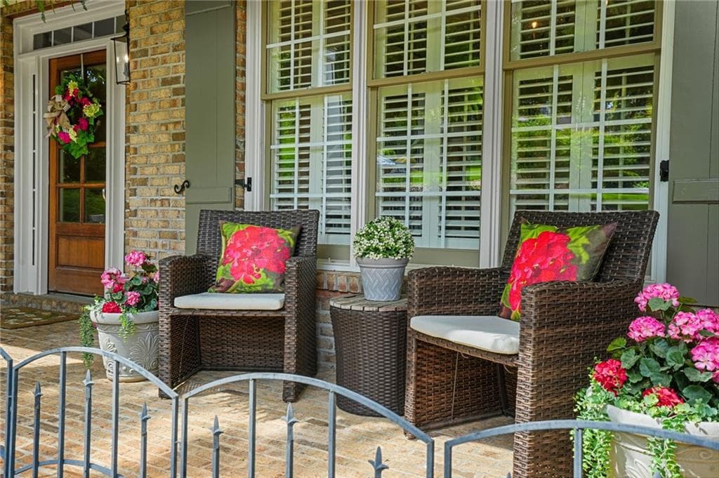 5 bedroom, 4 bathroom, 4,594 sq ft single family residence for sale at 509 Crested Hawk Ridge, Canton, GA 30114 — photo 4