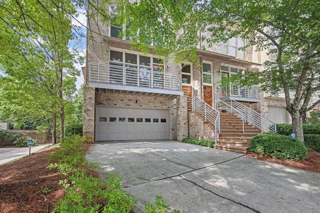 1337 Peachtree View, Brookhaven, GA 30319 — most recent listing photo