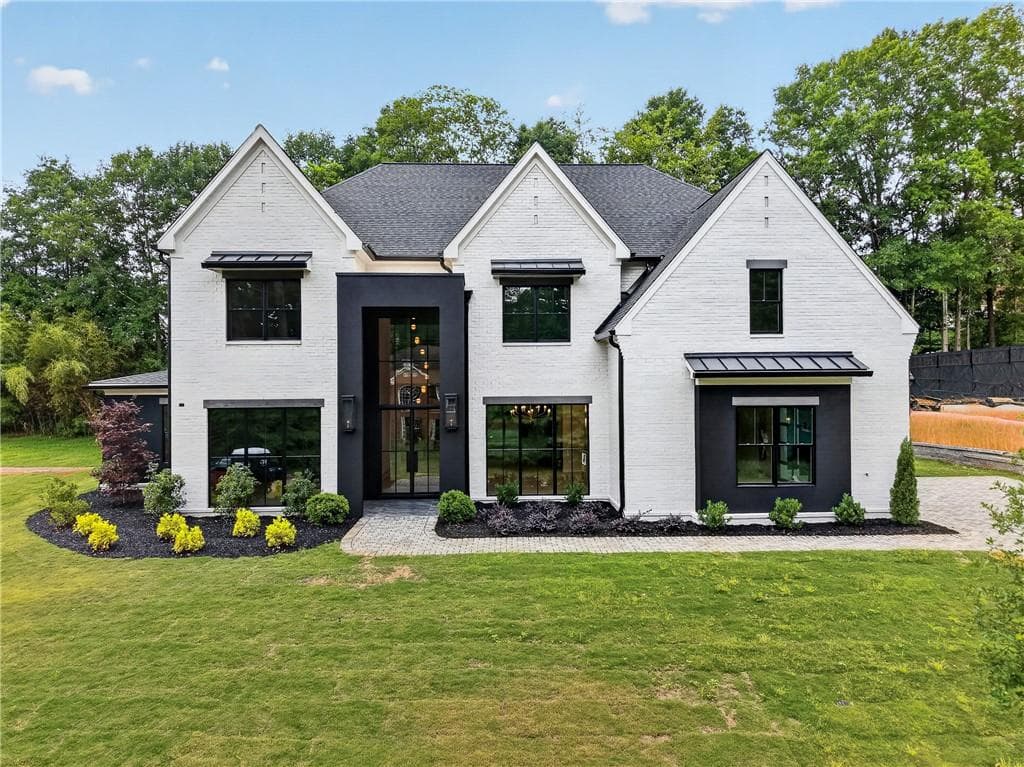 423 Lynne Circle, Alpharetta, GA 30009 — most recent listing photo