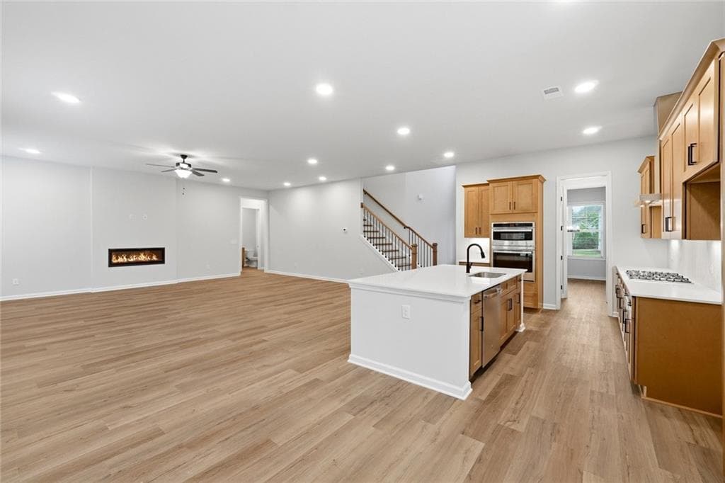 5 bedroom, 5 bathroom, 3,824 sq ft single family residence for sale at 1890 Smarty Jones Drive, Dacula, GA 30019 — photo 6