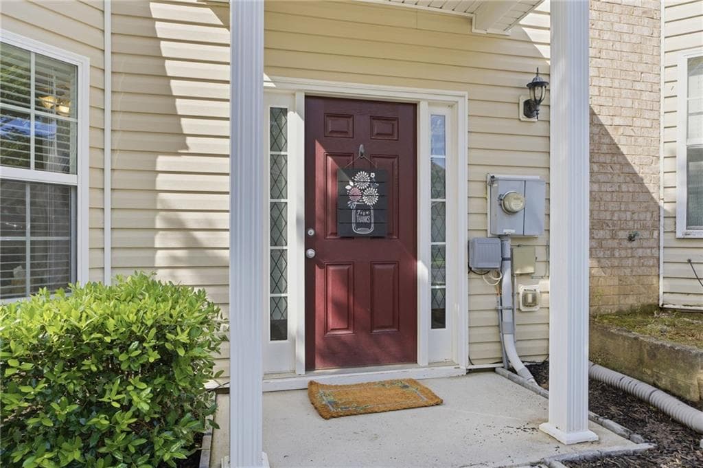 2 bedroom, 3 bathroom, 1,368 sq ft townhouse for sale at 5216 Birch Court, Oakwood, GA 30566 — photo 3
