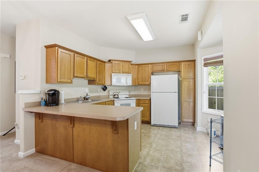2 bedroom, 3 bathroom, 1,368 sq ft townhouse for sale at 5216 Birch Court, Oakwood, GA 30566 — photo 10