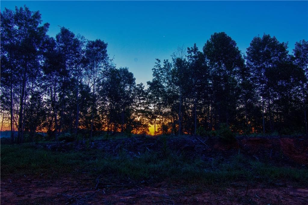 single family residence under contract at 6.7 Grateful View Drive, Dahlonega, GA 30533 — photo 10