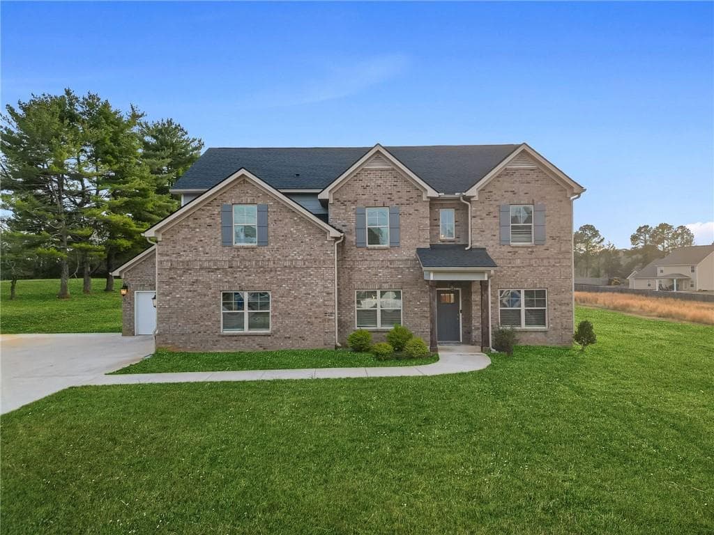 5 bedroom, 3 bathroom, 3,426 sq ft single family residence for sale at 689 S Jeff Davis Drive, Fayetteville, GA 30215 — photo 4
