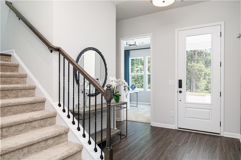 5 bedroom, 3 bathroom, 2,729 sq ft single family residence under contract at 305 Brighton Bend Lane, Acworth, GA 30102 — photo 3