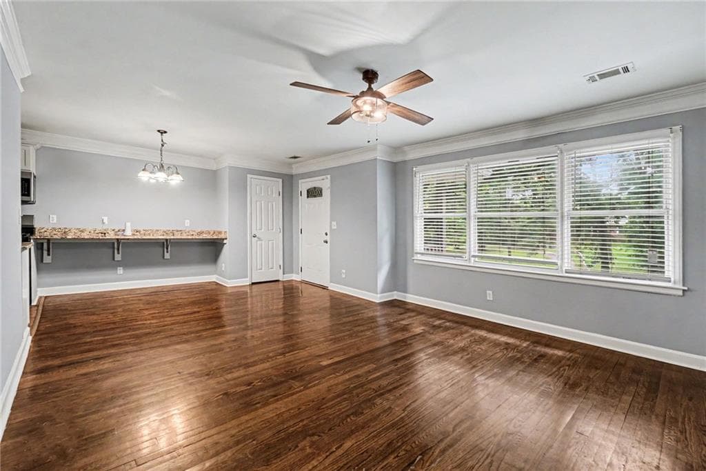 3 bedroom, 1 bathroom, 1,054 sq ft single family residence for sale at 164 Fairburn Road, Atlanta, GA 30331 — photo 5