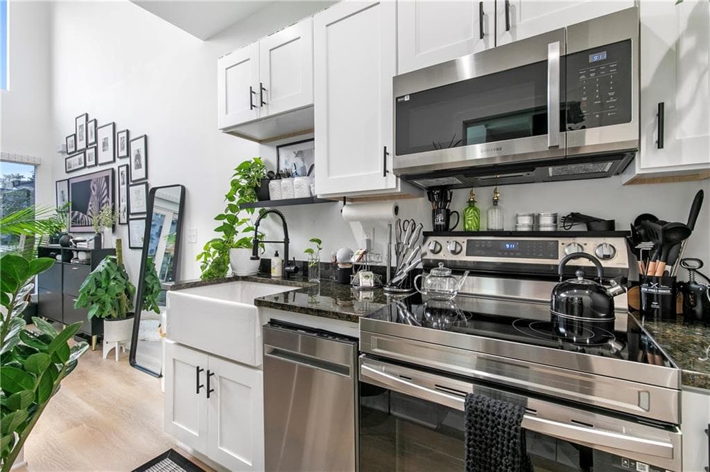 1 bedroom, 1 bathroom, 471 sq ft single family residence for sale at 3120 Godby Road 1118, College Park, GA 30349 — photo 9