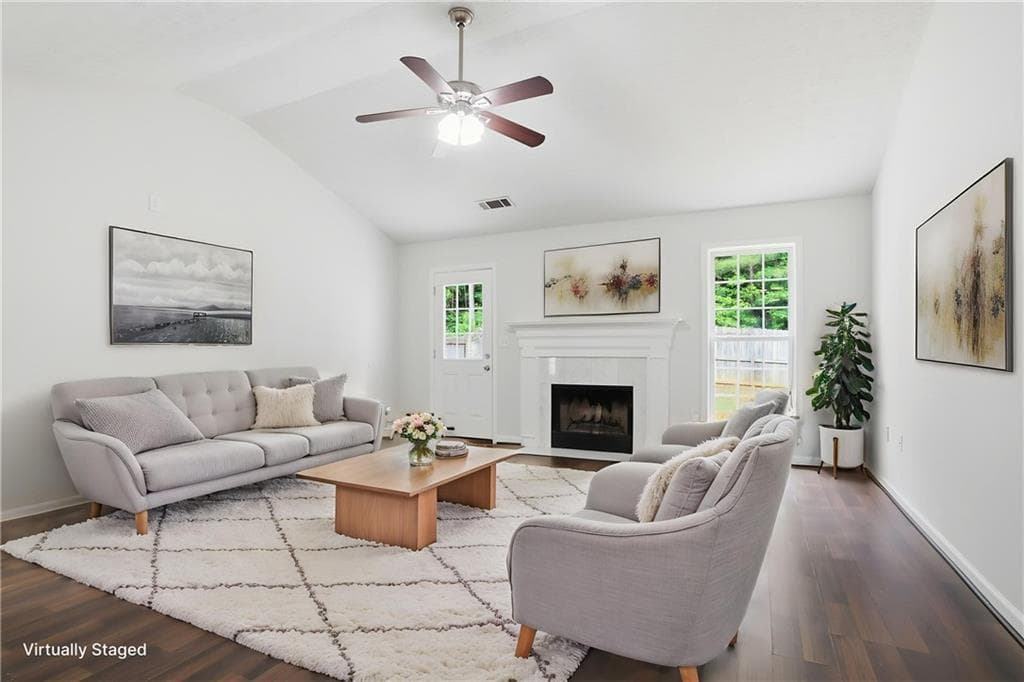 3 bedroom, 2 bathroom, 1,640 sq ft single family residence under contract at 65 Williams Court, Hoschton, GA 30548 — photo 2