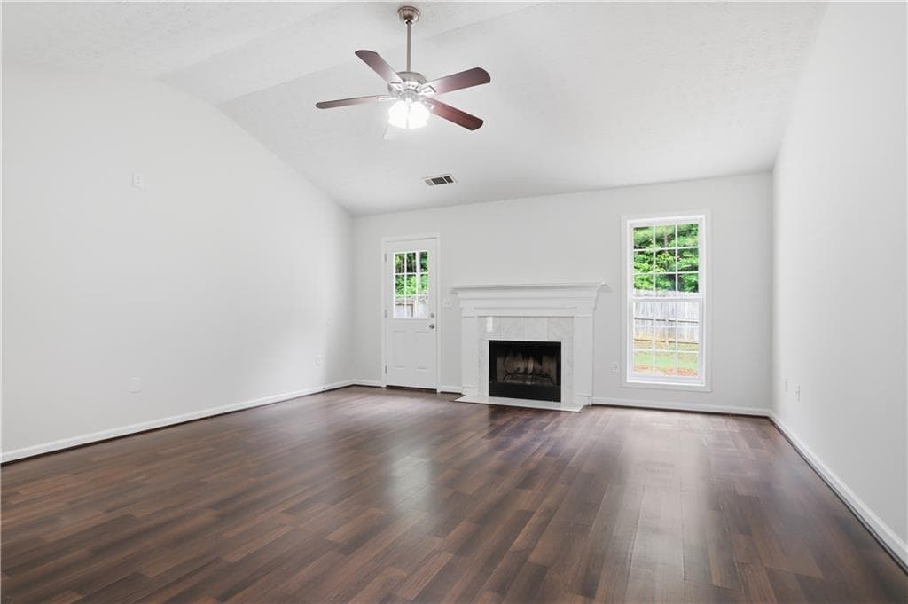 3 bedroom, 2 bathroom, 1,640 sq ft single family residence under contract at 65 Williams Court, Hoschton, GA 30548 — photo 9