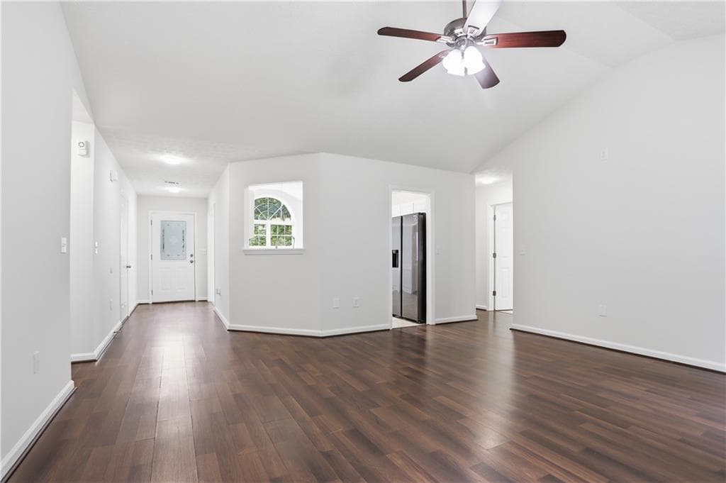 3 bedroom, 2 bathroom, 1,640 sq ft single family residence under contract at 65 Williams Court, Hoschton, GA 30548 — photo 10