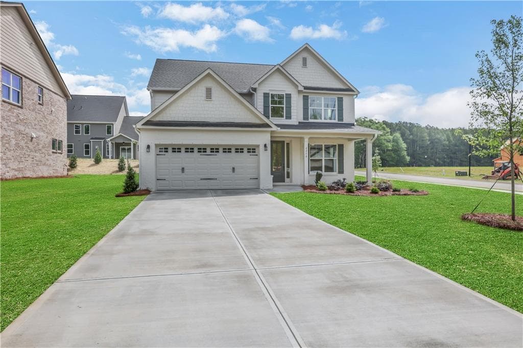 4 bedroom, 3 bathroom, 2,456 sq ft single family residence for sale at 4250 Mary Ruth Way, Loganville, GA 30052 — photo 4