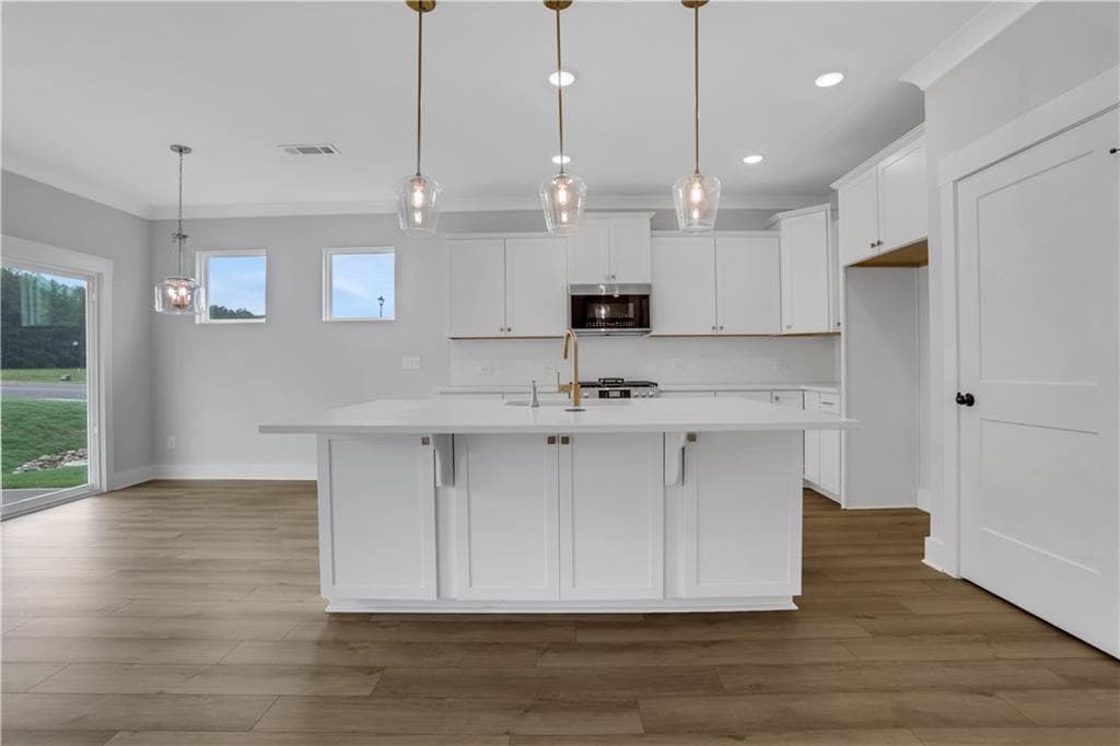 4 bedroom, 3 bathroom, 2,456 sq ft single family residence for sale at 4250 Mary Ruth Way, Loganville, GA 30052 — photo 7