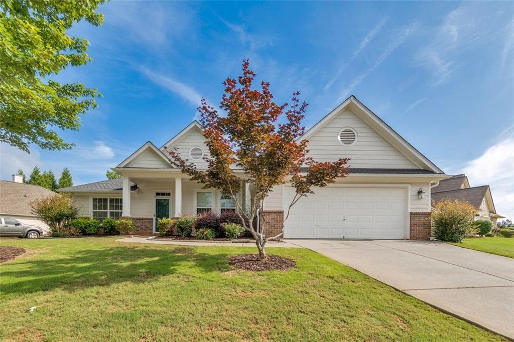 3 bedroom, 2 bathroom, 2,514 sq ft single family residence sold at 124 Cedar Mill Drive, Dallas, GA 30132