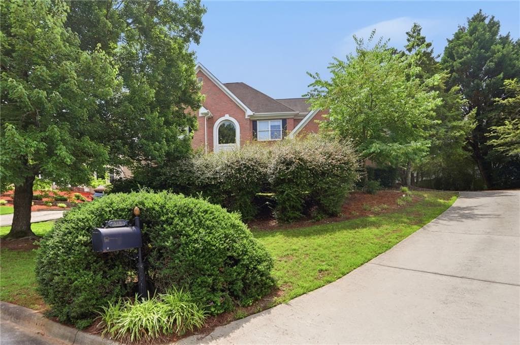 519 Emerald Lake Lane, Buford, GA 30518 — most recent listing photo