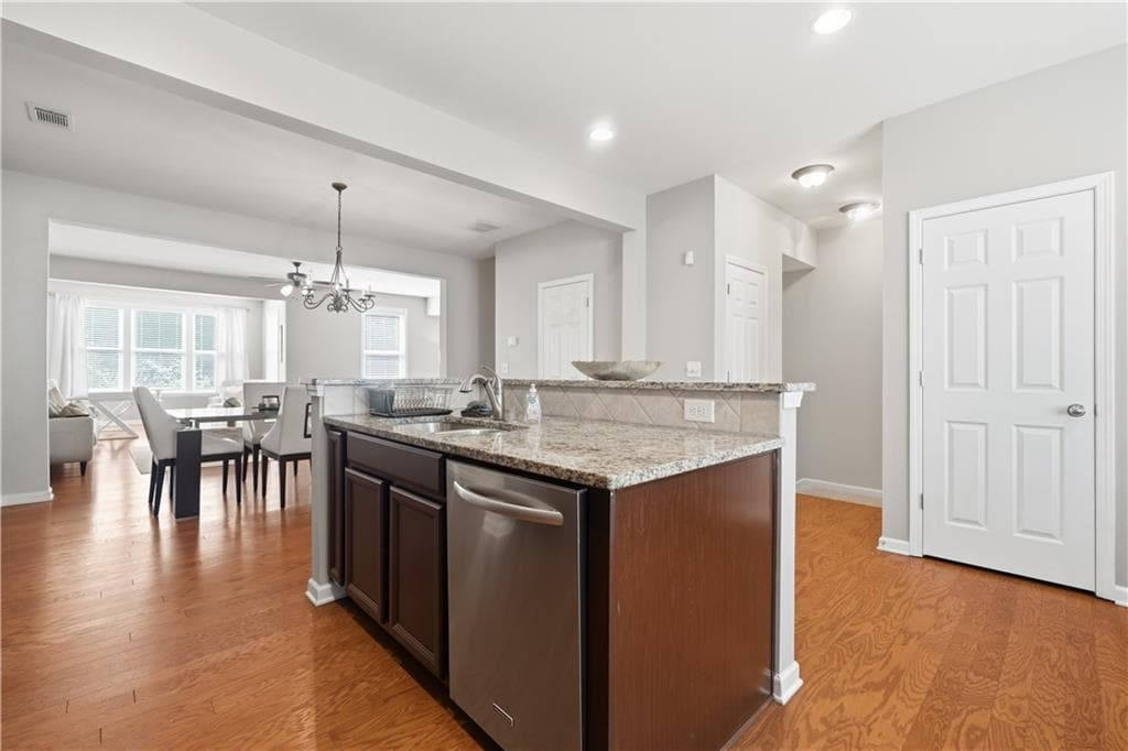 4 bedroom, 4 bathroom, 2,300 sq ft townhouse for sale at 4293 Laurel Creek Court 10, Smyrna, GA 30080 — photo 7