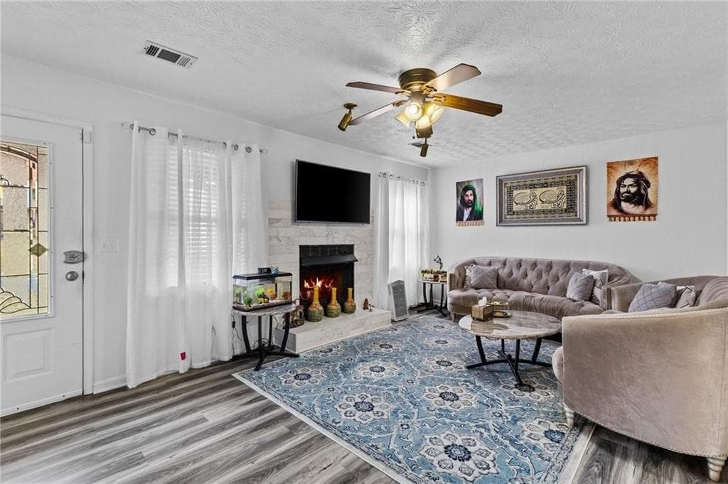4 bedroom, 3 bathroom, 1,928 sq ft single family residence for sale at 3720 Quail Hollow Trail, Snellville, GA 30039 — photo 6