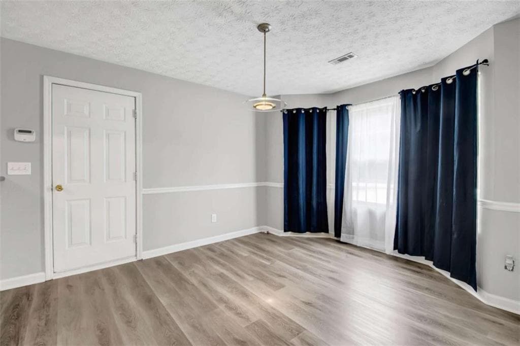 3 bedroom, 2 bathroom, 1,554 sq ft single family residence under contract at 65 Mabry Place Court, Covington, GA 30014 — photo 10