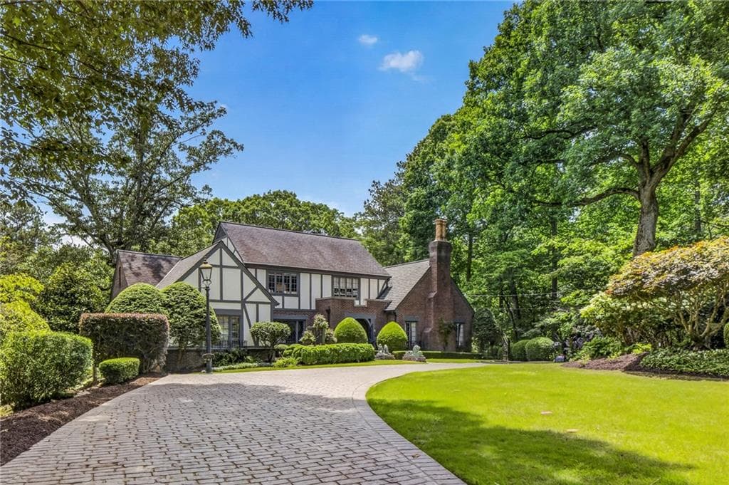 806 Kinloch Street, Atlanta, GA 30327 — most recent listing photo