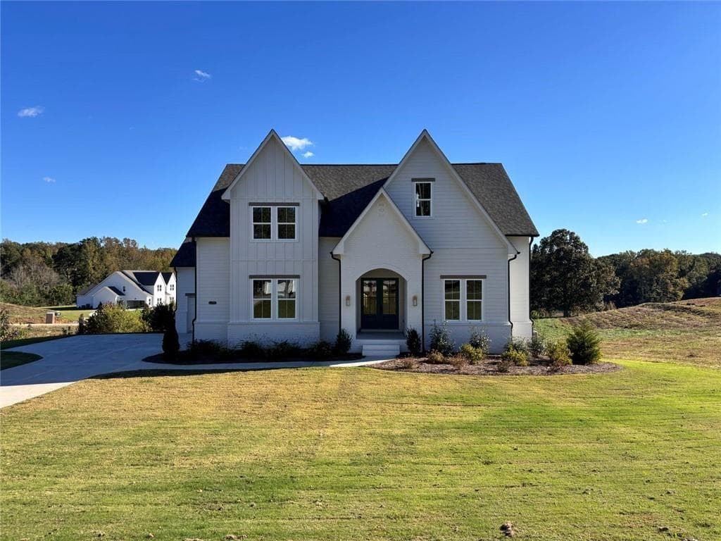 8420 Creekside Overlook Drive, Gainesville, GA 30506 — most recent listing photo