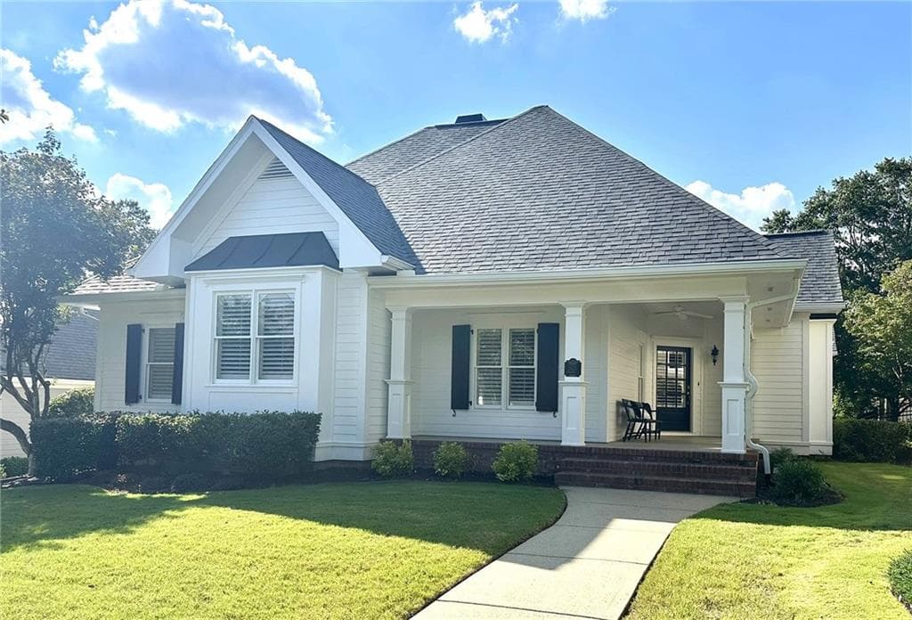 3 bedroom, 2 bathroom, 2,053 sq ft single family residence for rent at 2635 Muskogee Lane, Braselton, GA 30517 for $3,600 a month — photo 1 of 33