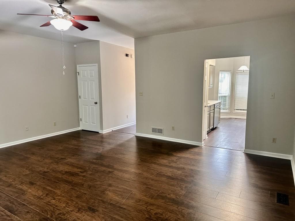 2 bedroom, 3 bathroom, 1,332 sq ft townhouse for rent at 2290 Fairways Court, Kennesaw, GA 30144 for $1,900 a month — photo 8