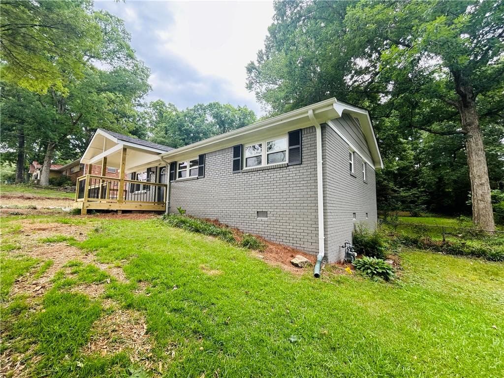 3 bedroom, 1 bathroom, 1,075 sq ft single family residence for sale at 620 Mount Zion Road, Conyers, GA 30012 — photo 3