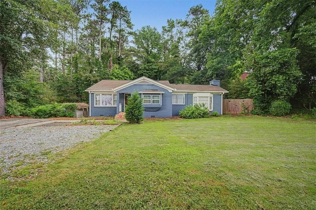 3 bedroom, 2 bathroom, 1,266 sq ft single family residence for sale at 3711 Shallowford Road, Marietta, GA 30062 — photo 4