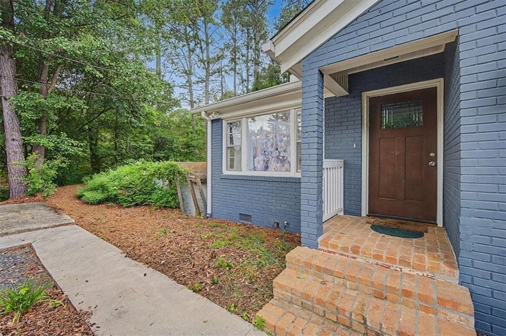 3 bedroom, 2 bathroom, 1,266 sq ft single family residence for sale at 3711 Shallowford Road, Marietta, GA 30062 — photo 6