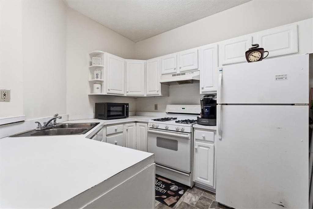 2 bedroom, 2 bathroom, 1,172 sq ft condominium for sale at 4379 Orchard Park Court, Stone Mountain, GA 30083 — photo 7