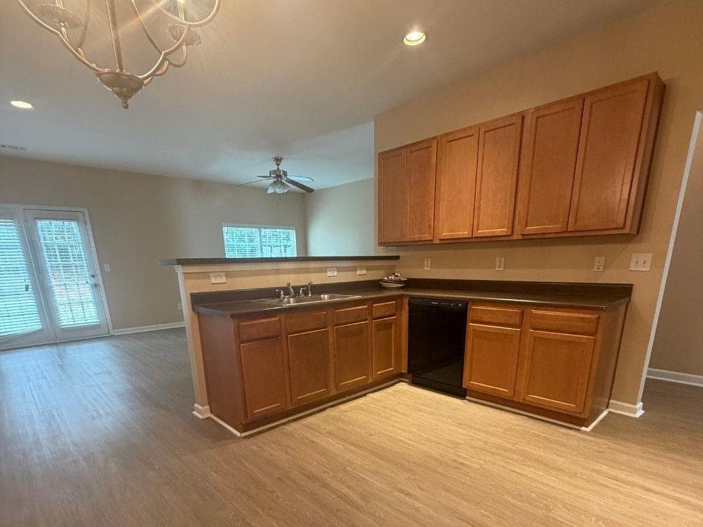 3 bedroom, 3 bathroom, 1,816 sq ft townhouse for rent at 6959 Rogers Point, Lithonia, GA 30058 for $1,895 a month — photo 7
