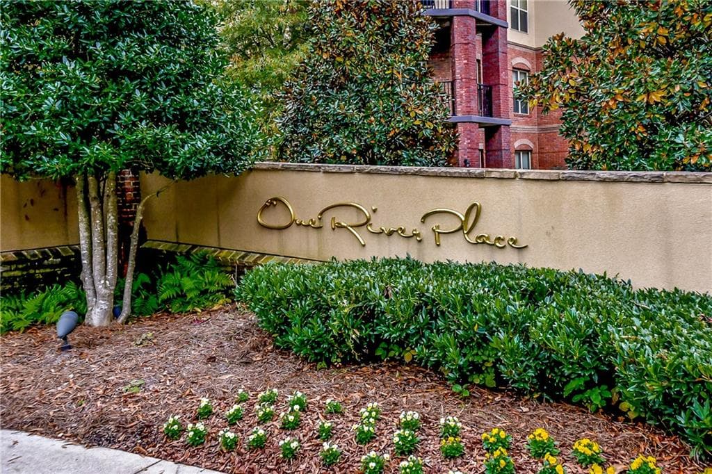 2 bedroom, 3 bathroom, 1,530 sq ft condominium for sale at 200 River Vista Drive 120, Atlanta, GA 30339 — photo 2