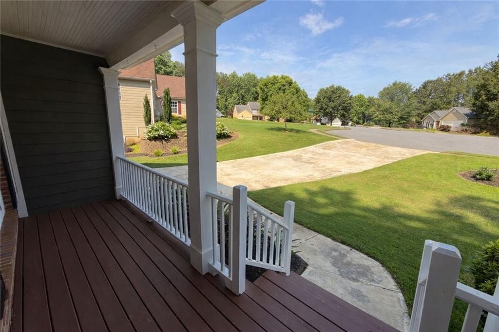 5 bedroom, 3 bathroom, 2,885 sq ft single family residence for rent at 5706 Amberside Lane, Sugar Hill, GA 30518 for $2,850 a month — photo 9