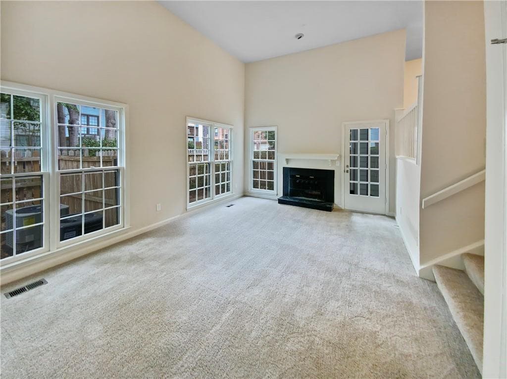 3 bedroom, 3 bathroom, 2,240 sq ft condominium for sale at 502 Brandywine Circle, Atlanta, GA 30350 — photo 3