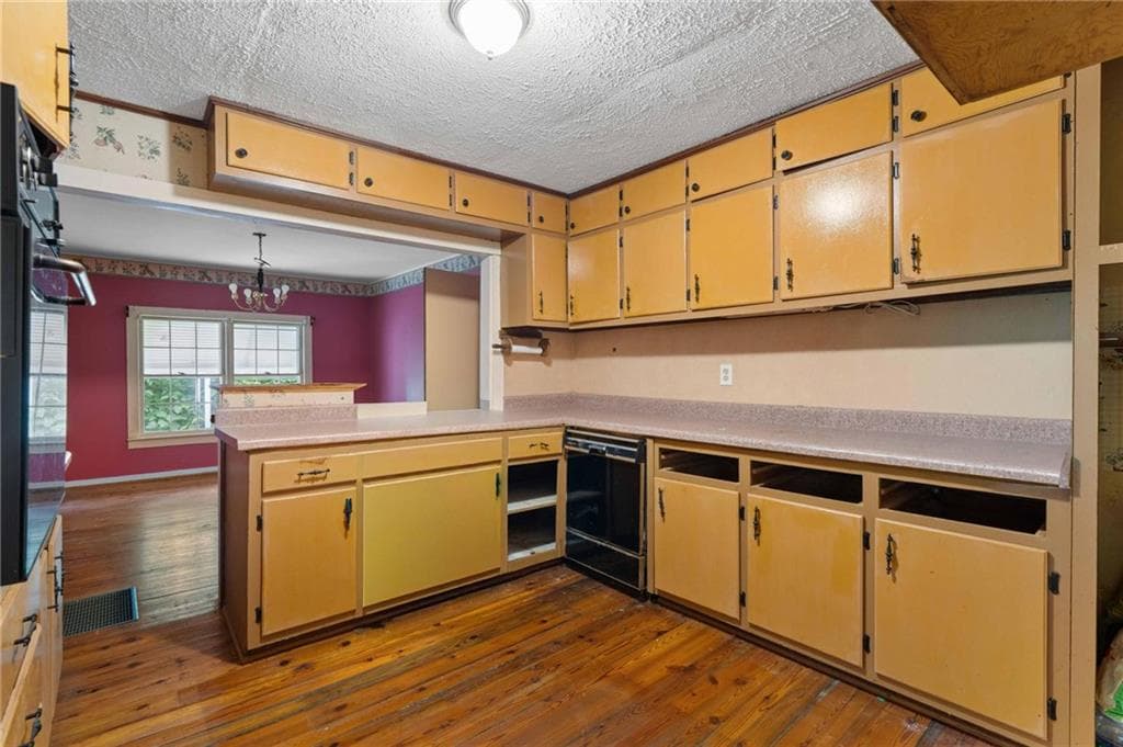 3 bedroom, 1 bathroom single family residence for sale at 3565 Lee Place, Atlanta, GA 30349 — photo 6