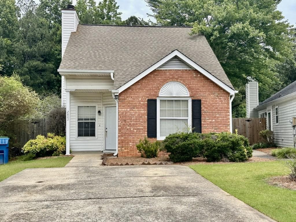 2 bedroom, 2 bathroom, 1,003 sq ft single family residence for rent at 2802 Pine Valley Way, Kennesaw, GA 30152 for $1,950 a month — photo 1 of 17