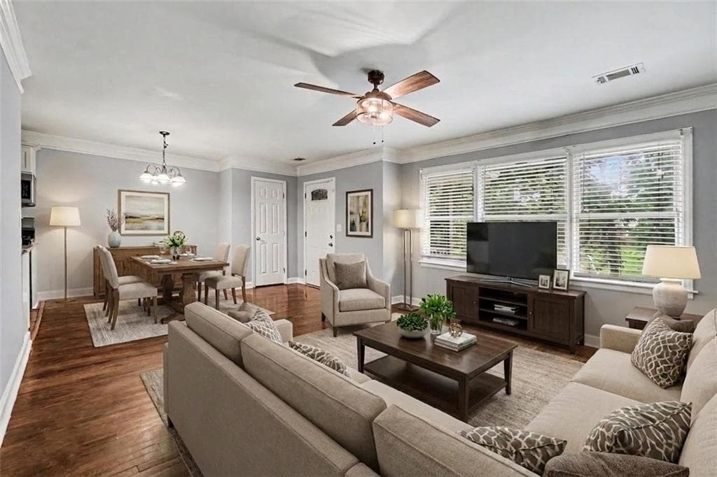 3 bedroom, 1 bathroom, 1,054 sq ft single family residence for sale at 164 Fairburn Road, Atlanta, GA 30331 — photo 4