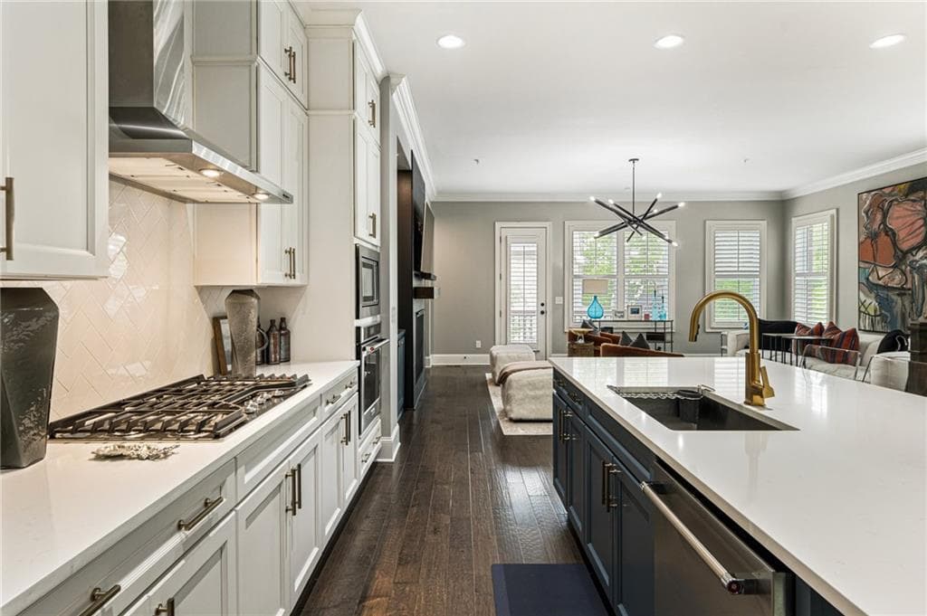 3 bedroom, 4 bathroom, 3,148 sq ft townhouse for sale at 148 Canton Street, Alpharetta, GA 30009 — photo 5