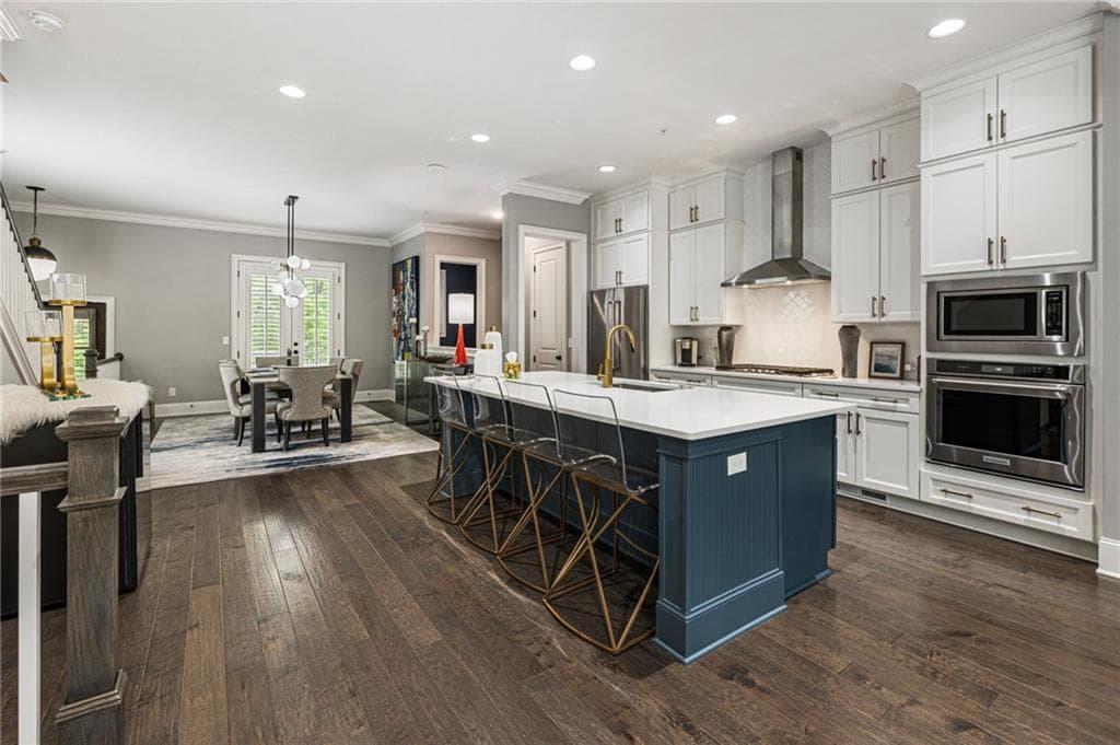 3 bedroom, 4 bathroom, 3,148 sq ft townhouse for sale at 148 Canton Street, Alpharetta, GA 30009 — photo 6