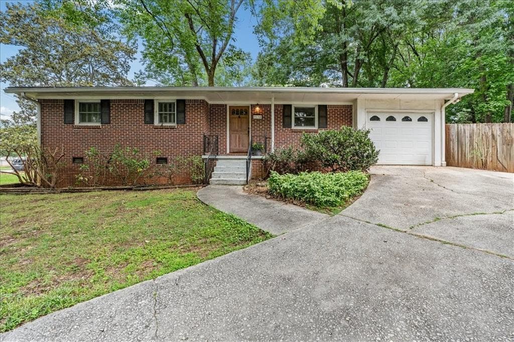 3130 Vista Brook Drive, Decatur, GA 30033 — most recent listing photo