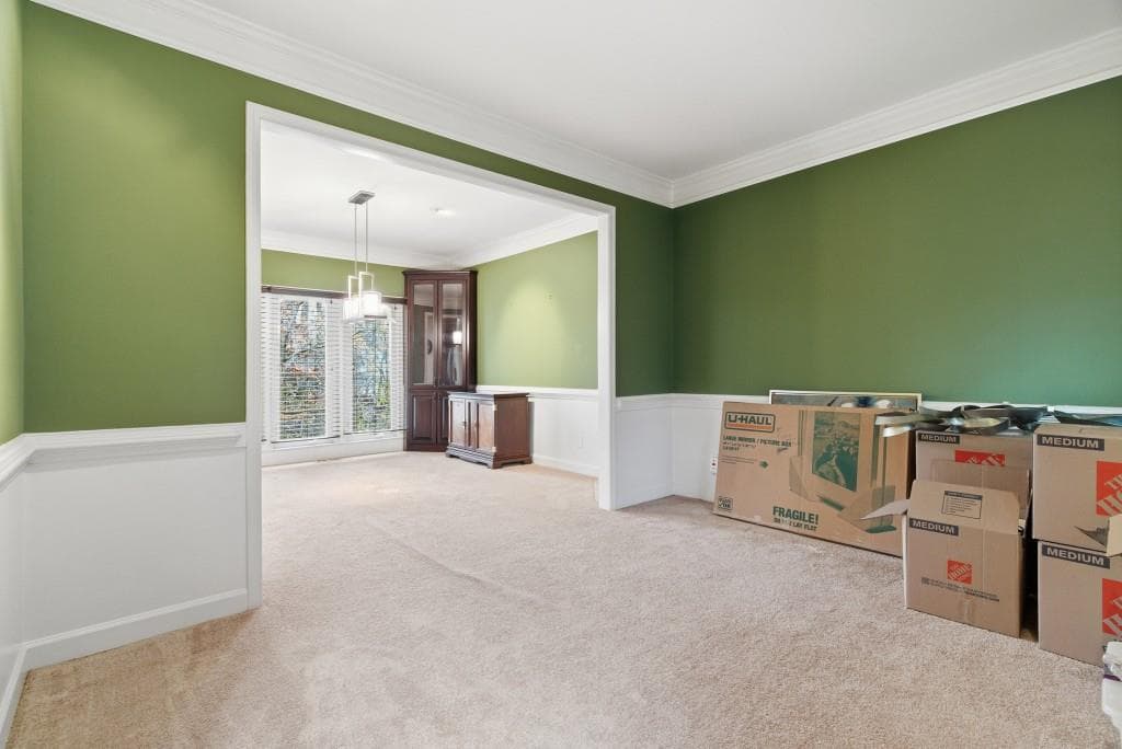 4 bedroom, 3 bathroom, 3,044 sq ft single family residence under contract at 5635 Ashewoode Downs Drive, Alpharetta, GA 30005 — photo 6