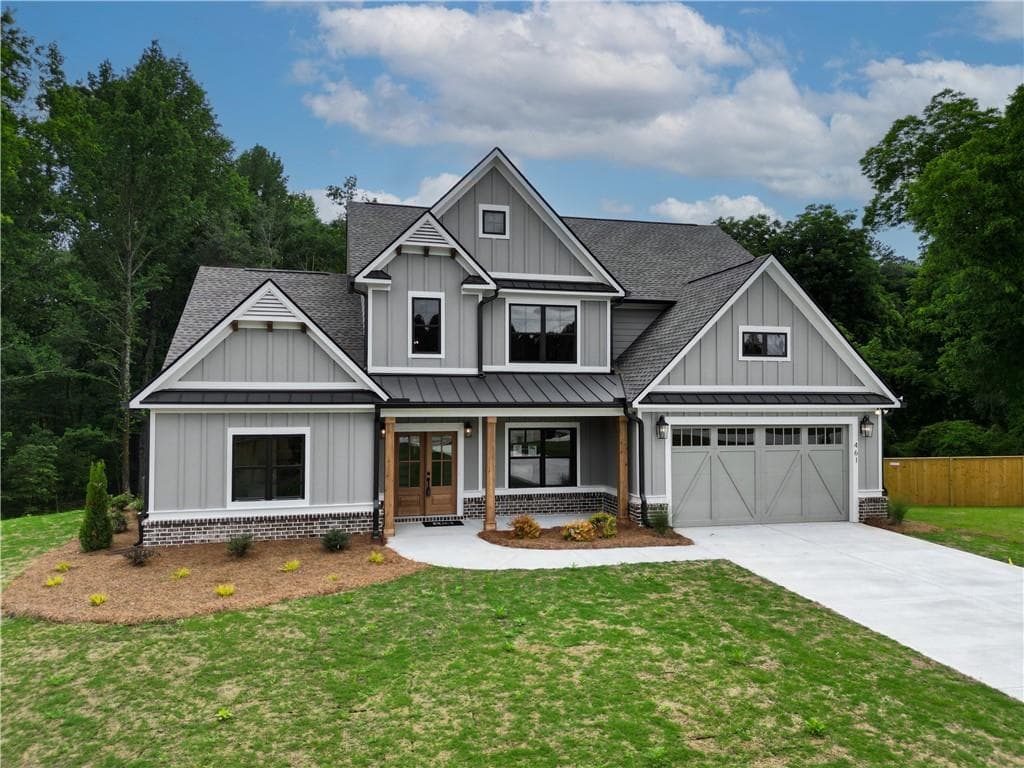 4 bedroom, 3 bathroom, 2,842 sq ft single family residence under contract at 461 Spring Creek Drive, Monroe, GA 30655 — photo 2