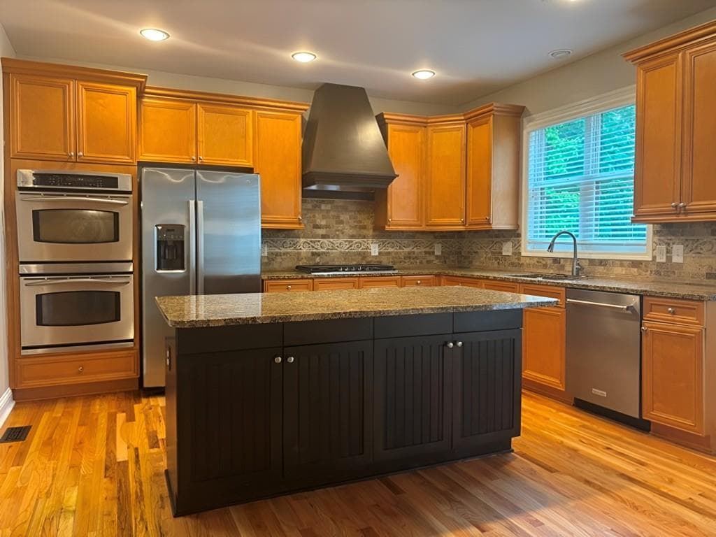 6 bedroom, 5 bathroom, 5,417 sq ft single family residence for sale at 6315 Tamarack Trail, Cumming, GA 30040 — photo 2